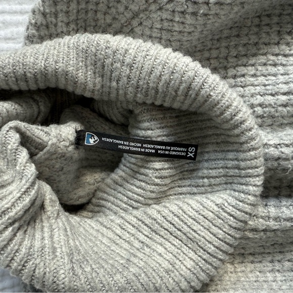 Kuhl Sweaters - Kuhl grey sweater size xsmall